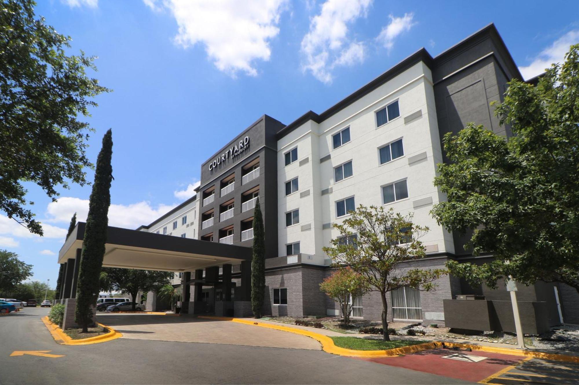 Courtyard Monterrey Airport Hotel Apodaca Exterior foto